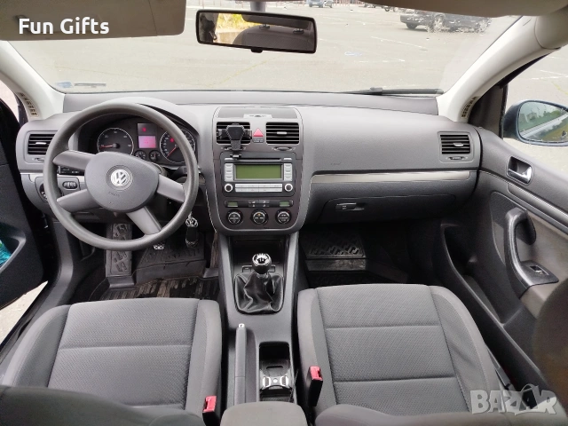 VW Golf 5 1.9 TDI - 105, снимка 4 - Автомобили и джипове - 54759593