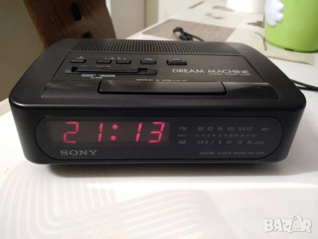 Радиочасовник SONY ICF-C26, снимка 2 - Радиокасетофони, транзистори - 54401893