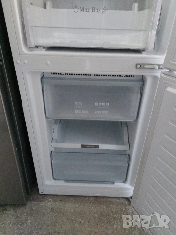 Хладилник с фризер Siemens, снимка 4 - Хладилници - 54463792