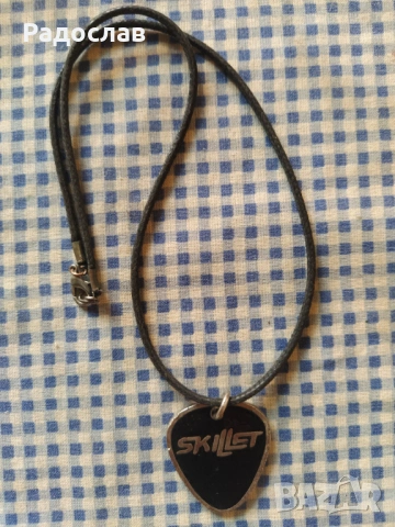 медальон  SKILLET  USA