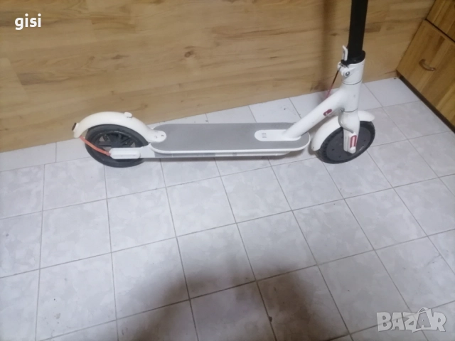 Електрическа тротинетка Xiaomi M365 , снимка 5 - Детски велосипеди, триколки и коли - 55155232
