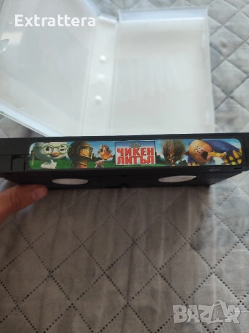 филмче "Чикен Литъл" на VHS видеокасета, снимка 2 - Анимации - 54552800