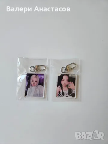 Оригинални ключодържатели BLACKPINK – ROSÉ и JISOO / Deadline