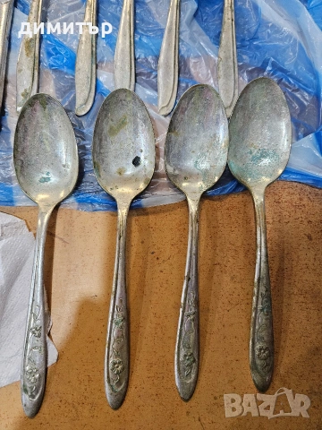 Винтидж посребрени прибори Meriden Silver Plate Co. – комплект, снимка 3 - Други стоки за дома - 54368630