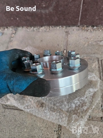 2бр.Чисто нови фланци за VW Ваг групата 5×110/112 20мм Ц.О.- 57,1, снимка 2 - Части - 54733051