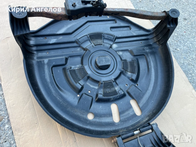 Кората на резервната гума за BMW E46 Compact, снимка 5 - Части - 54381635