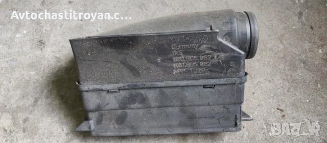 Въздуховод двигател VW golf 5, Passat B6-B7, Octavia - 1K0 805 962 E