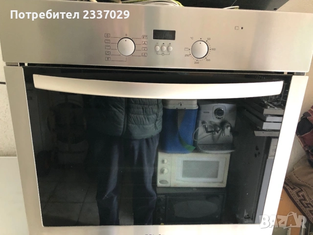 Фурна:Миеле-работеща,не почистена,за прекупвачи и техници