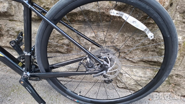 Шосеен велосипед TREK Domane AL 2 Gen 3 | Черно/златисто, снимка 4 - Велосипеди - 54894344