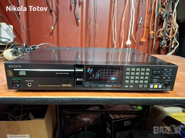 Продава се COMPACT DISC PLAYER Sony CDP-502ES.
