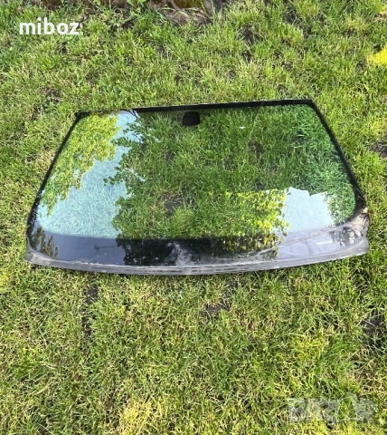 Предно стъкло БМВ Е90 BMW