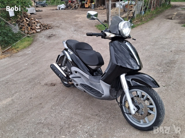 Скутер Piaggio Beverly 500