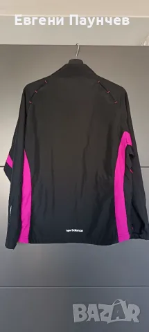 New balance размер L дамско яке тип ветровка в черен цвят , снимка 2 - Якета - 55407350
