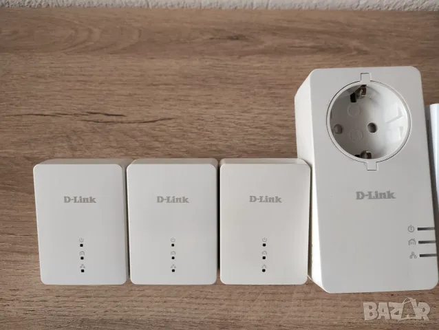 Комплект 6 броя D-link power line и wi-fi repeater