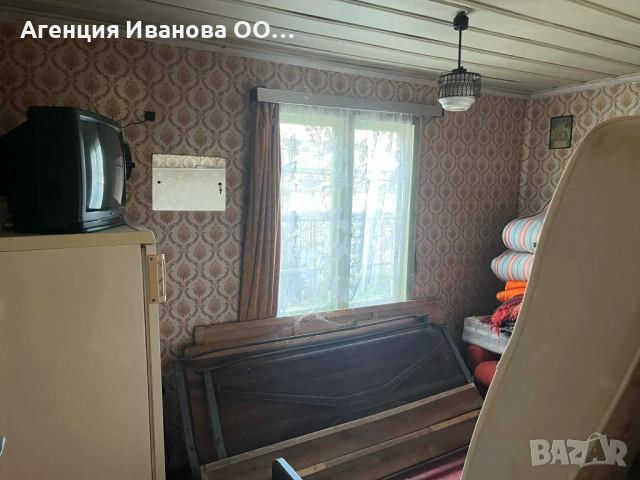 Къща с просторен двор в центъра на село Горица, община Попово, снимка 14 - Къщи - 54189185