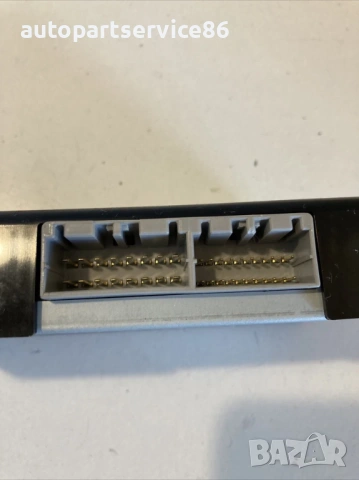 Блок за управление на паметта на седалката за Subaru Outback 2.0 Дизел (2010) 64122AJ000 , снимка 2 - Части - 54225884