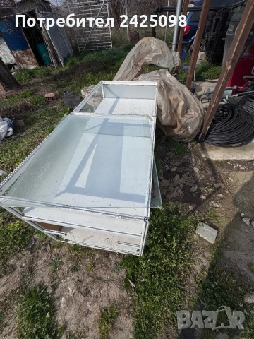 Витрина за магазин, снимка 8 - Стелажи и щандове - 54103854