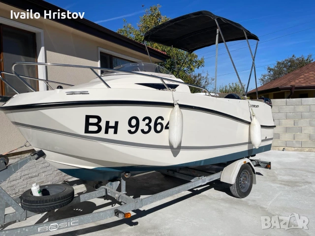 Лодка Quicksilver 455 Cabin 2017 с регистриран колесар, снимка 6 - Воден транспорт - 55038158