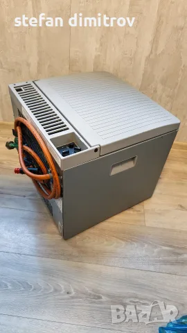 Преносим абсорбционен хладилник CombiCool, Dometic, Steel, 85W, 12/230V/ RC 1200, EGP 50 mbar, 3 реж, снимка 11 - Хладилни чанти - 55581193