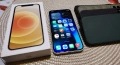 Много запазен iPhone 12 White 64GB комплект кабел кутия протектор, снимка 5