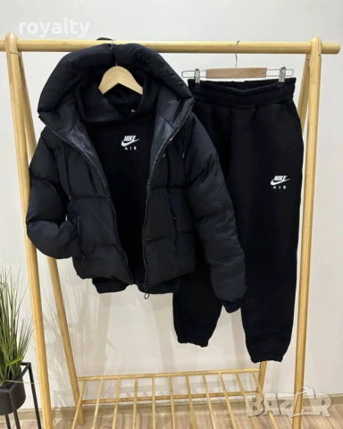 Nike Ново Зимно Черно Дамско Яке Найк с Качулка 