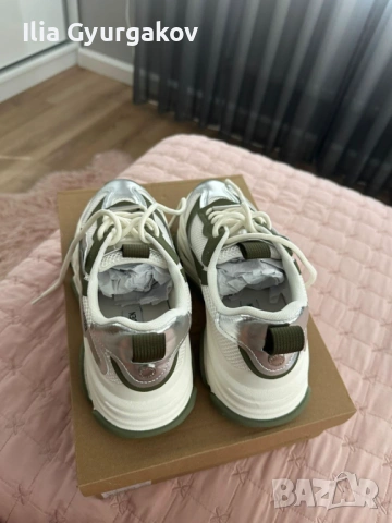 Дамски маратонки на марката Steve Madden. Не са обувани нито веднъж, само са пробвани.   Размер: 38 , снимка 10 - Маратонки - 54766599