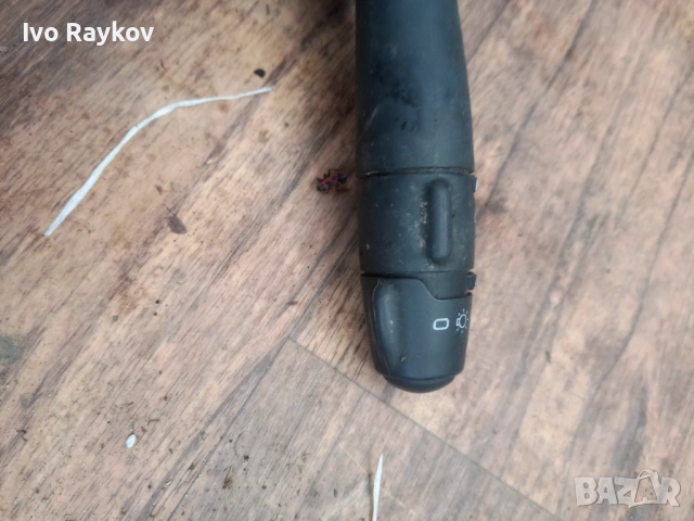  Лостче за светлини за Dacia Duster, снимка 2 - Части - 53951152