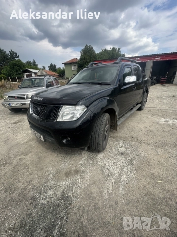 nissan navara 2.5d 190кс на части автоматична кутия нисан навара , снимка 2 - Автомобили и джипове - 55151121