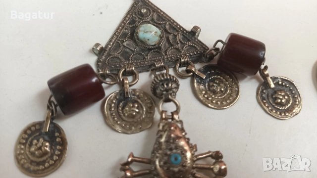 Стара трепка,накит,сачан,тюркоаз,бакелит,