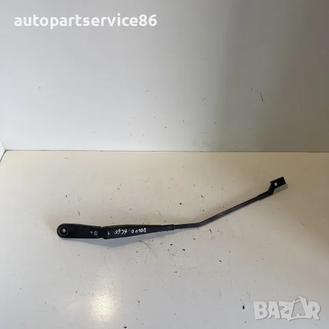 Предно ляво рамо на чистачката на предното стъкло за Volvo XC60 2.4 TDI (2011) 30753529 OEM