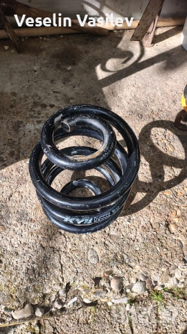 Задна пружина VW FORD SEAT / Задна пружина VW T4, снимка 2 - Части - 54753508