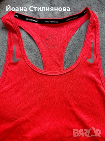 Оригинален дамски потник Nike, снимка 2 - Потници - 54766892