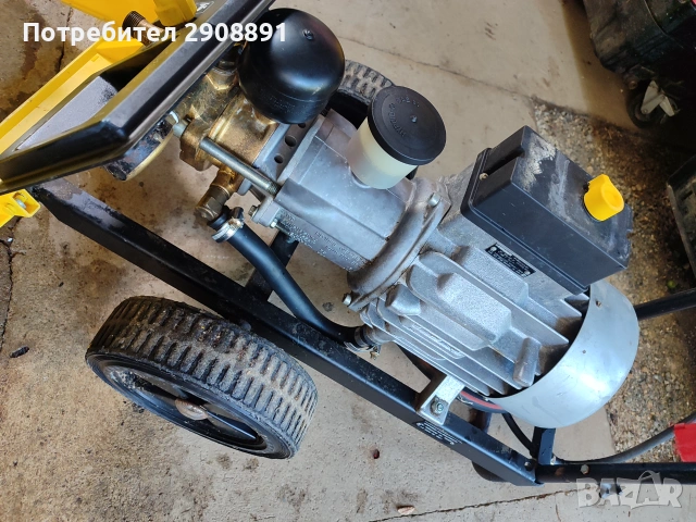 Професионална водоструйка karcher hd 1000 sei - er, снимка 5 - Градинска техника - 55024315