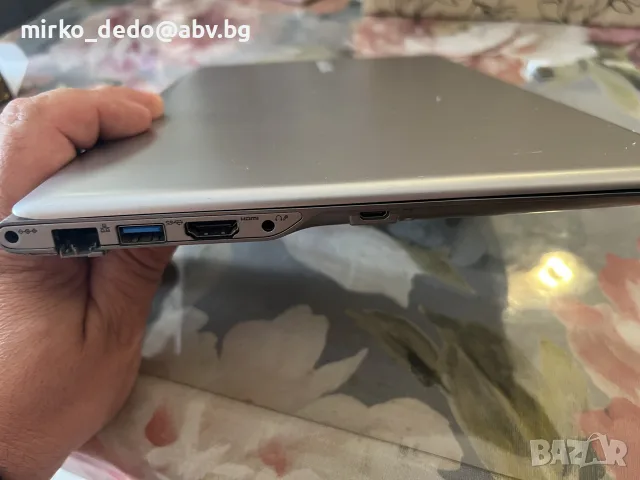 лаптоп samsung NP 530u3b, снимка 2 - Лаптопи за дома - 55407371