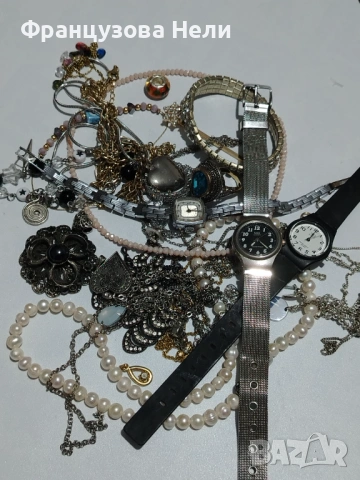 Лот стари бижута, снимка 3 - Бижутерийни комплекти - 54258399