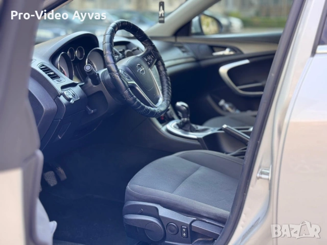 Opel Insignia , снимка 7 - Автомобили и джипове - 54727607