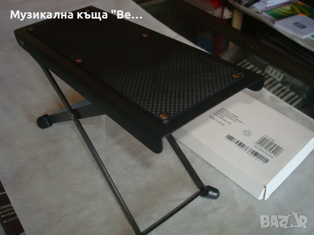 Столче за крак за китарист Милениум, снимка 3 - Китари - 55478389
