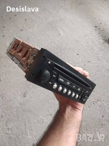 Оригинален CD Player за Пежо и Ситроен, снимка 2 - Части - 54880332