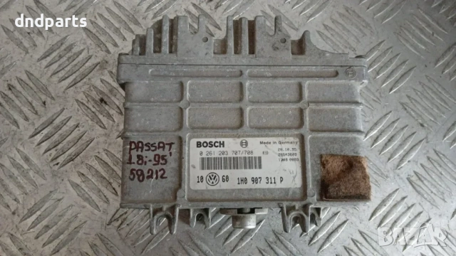 Компютър VW Passat 1.8 1995 1H0907311P 0261203707