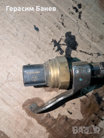 A0045421618 Сензор за налягане на маслото OEM MERCEDES W204 OM651 2014
