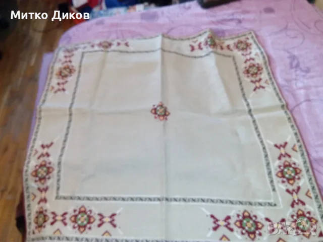 Каре ръчна изработка 66х63 см и покривка ленена 50х36см цвете щампа 