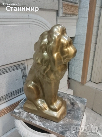 бетонов лъв