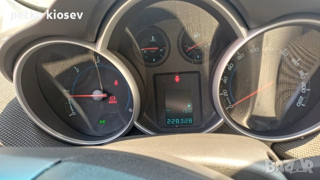 Продава се Chevrolet Cruze , снимка 9 - Автомобили и джипове - 54340493