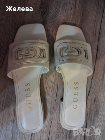 Нови чехли Guess, снимка 2 - Чехли - 55074388