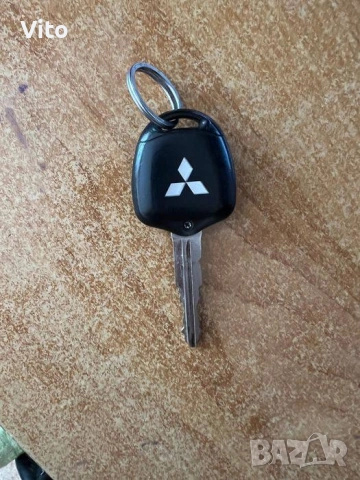 Ключ за Mitsubishi Outlander 