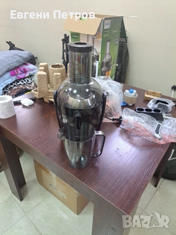 центробежна сокоизстисквачка Philips Viva Collection, снимка 3 - Сокоизстисквачки и цитрус преси - 54818841
