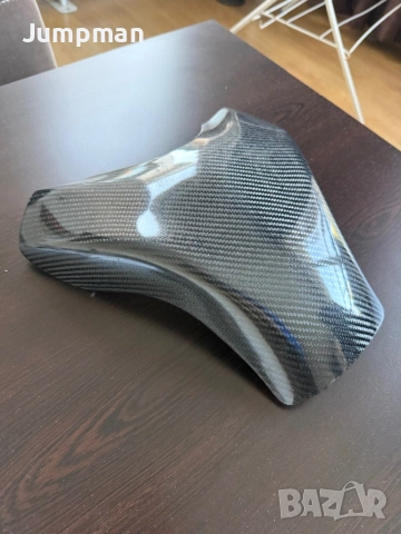 Карбон за резервоар за Kawasaki zx10r, снимка 2 - Аксесоари и консумативи - 54546228