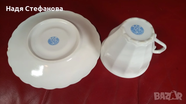 Български костен порцелан, 6 чашки, 6 чинийки и захарничка с капаче, снимка 6 - Чаши - 55222303