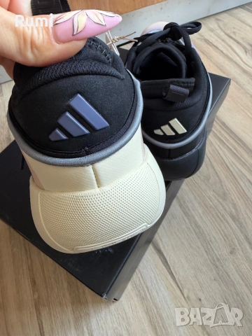 Оригинални нови шикозни маратонки adidas DON ! 41,44,45,46 н, снимка 6 - Маратонки - 54722919