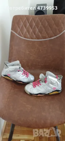 Дамски обувки Jordan , снимка 3 - Маратонки - 55618668